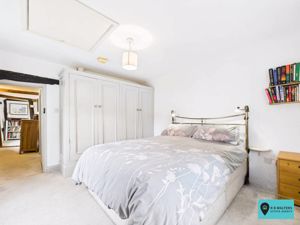 Bedroom- click for photo gallery